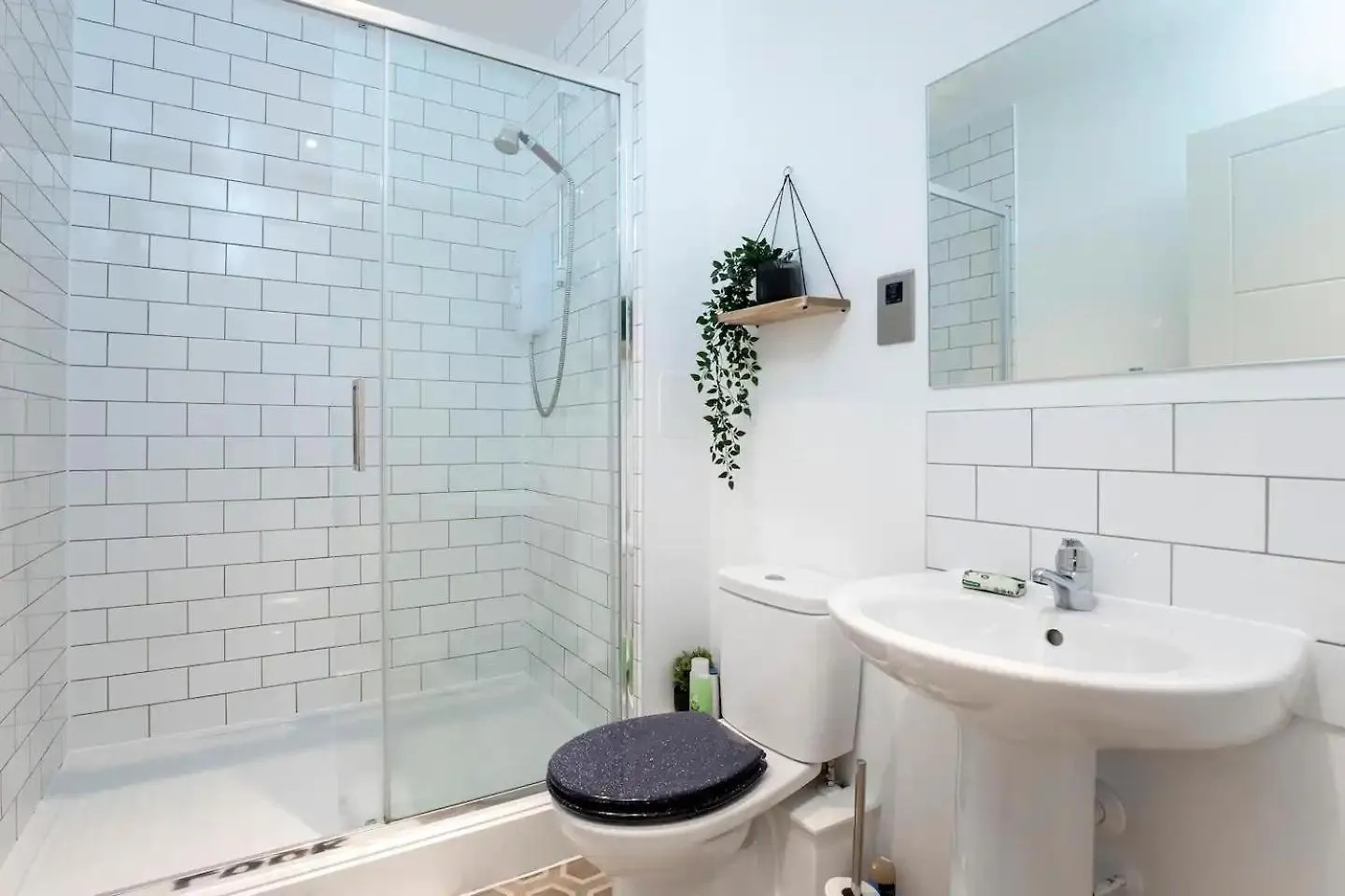 Exceptional One Bedroom Apartment In Gloucester GLOUCESTERSHIRE
